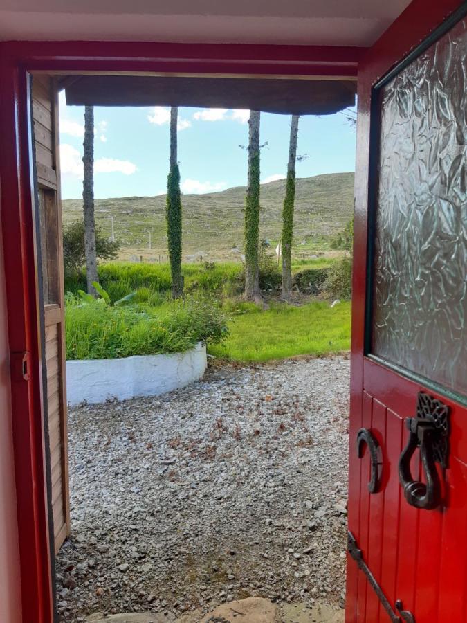Back2roots - Beautifully Restored Cottage, Doochary