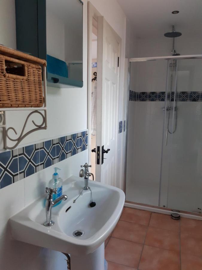 Back2roots - Beautifully Restored Cottage, Holiday home *