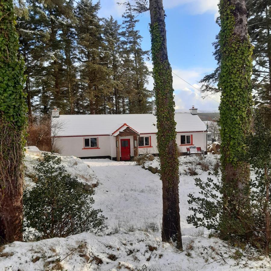 Back2roots - Beautifully Restored Cottage, Doochary
